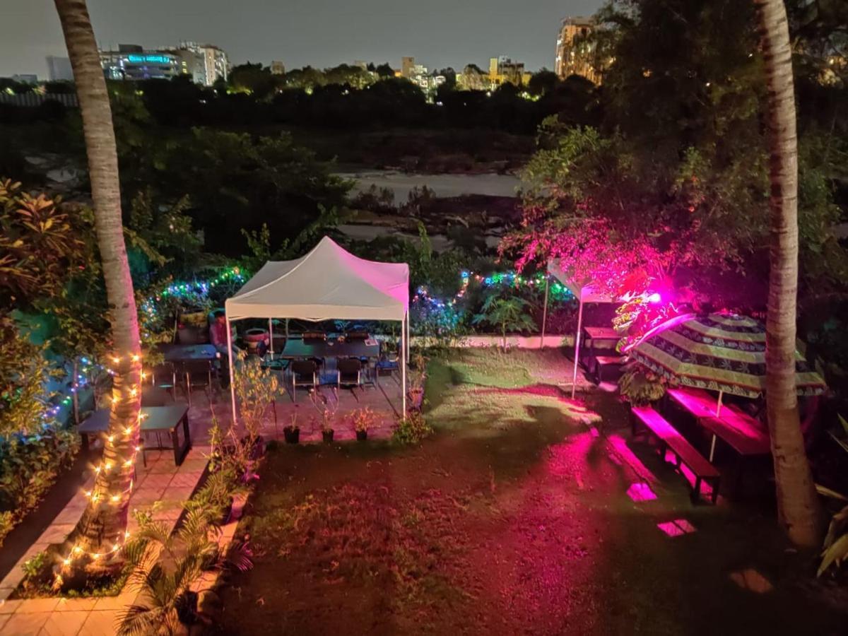 Urban Nomads Pune Hostel Bagian luar foto