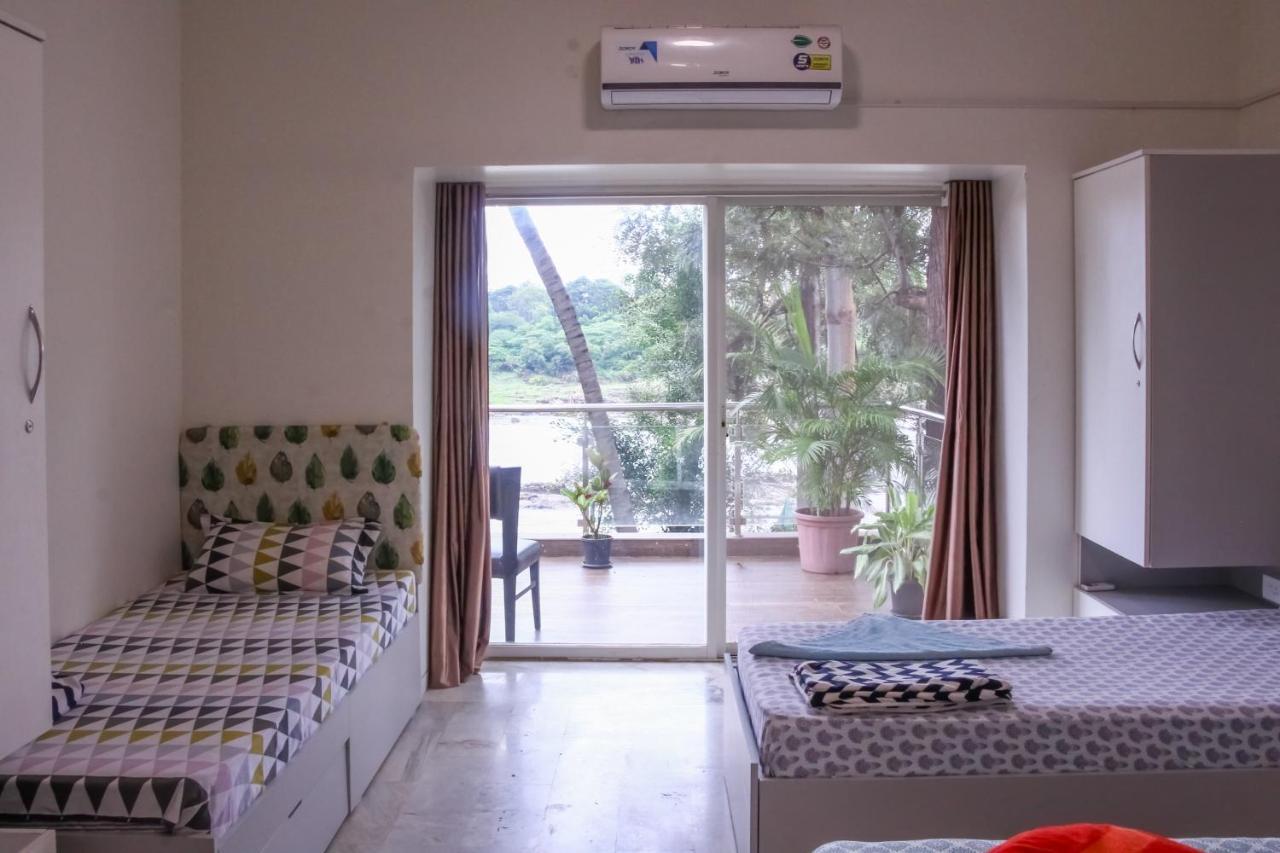 Urban Nomads Pune Hostel Bagian luar foto