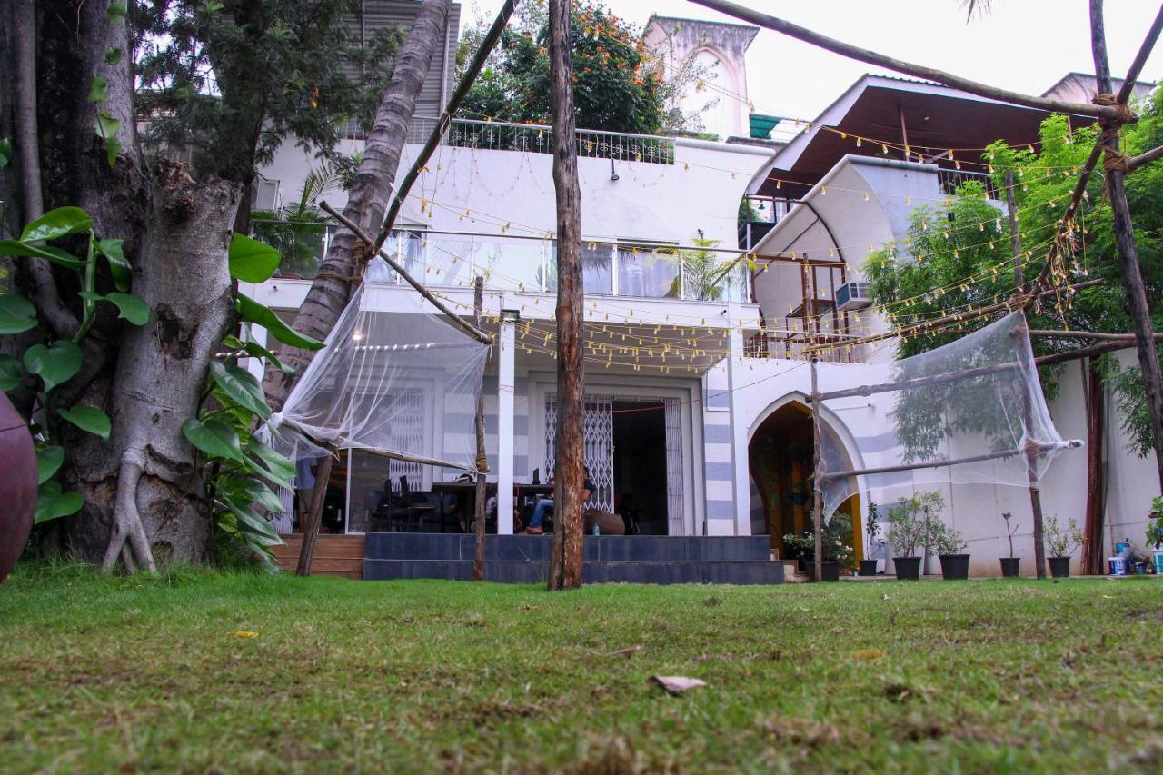 Urban Nomads Pune Hostel Bagian luar foto