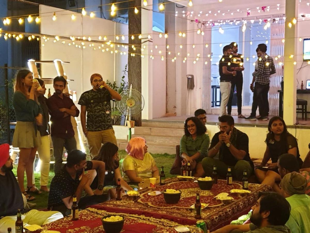 Urban Nomads Pune Hostel Bagian luar foto