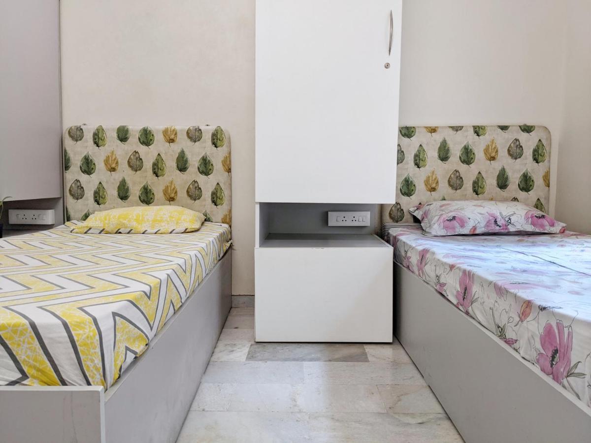 Urban Nomads Pune Hostel Bagian luar foto