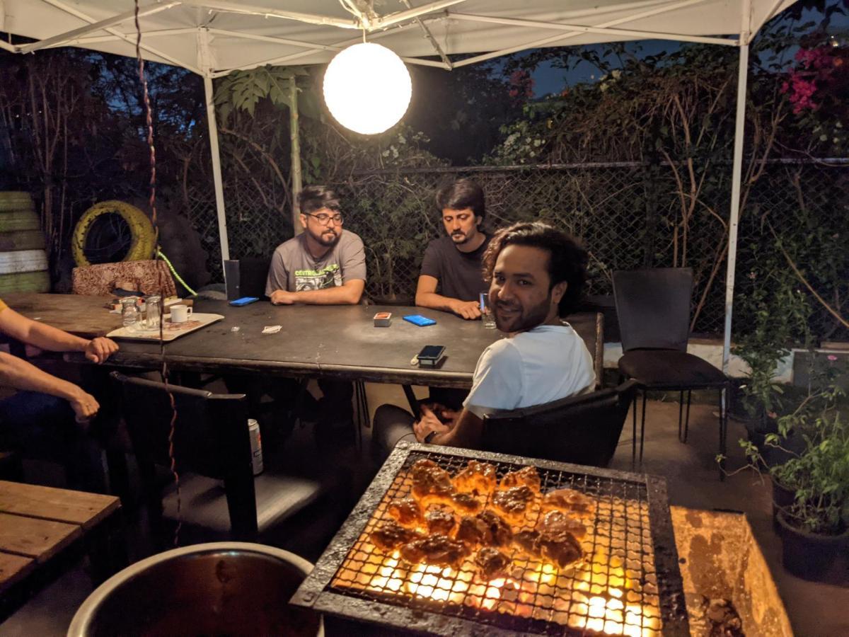 Urban Nomads Pune Hostel Bagian luar foto