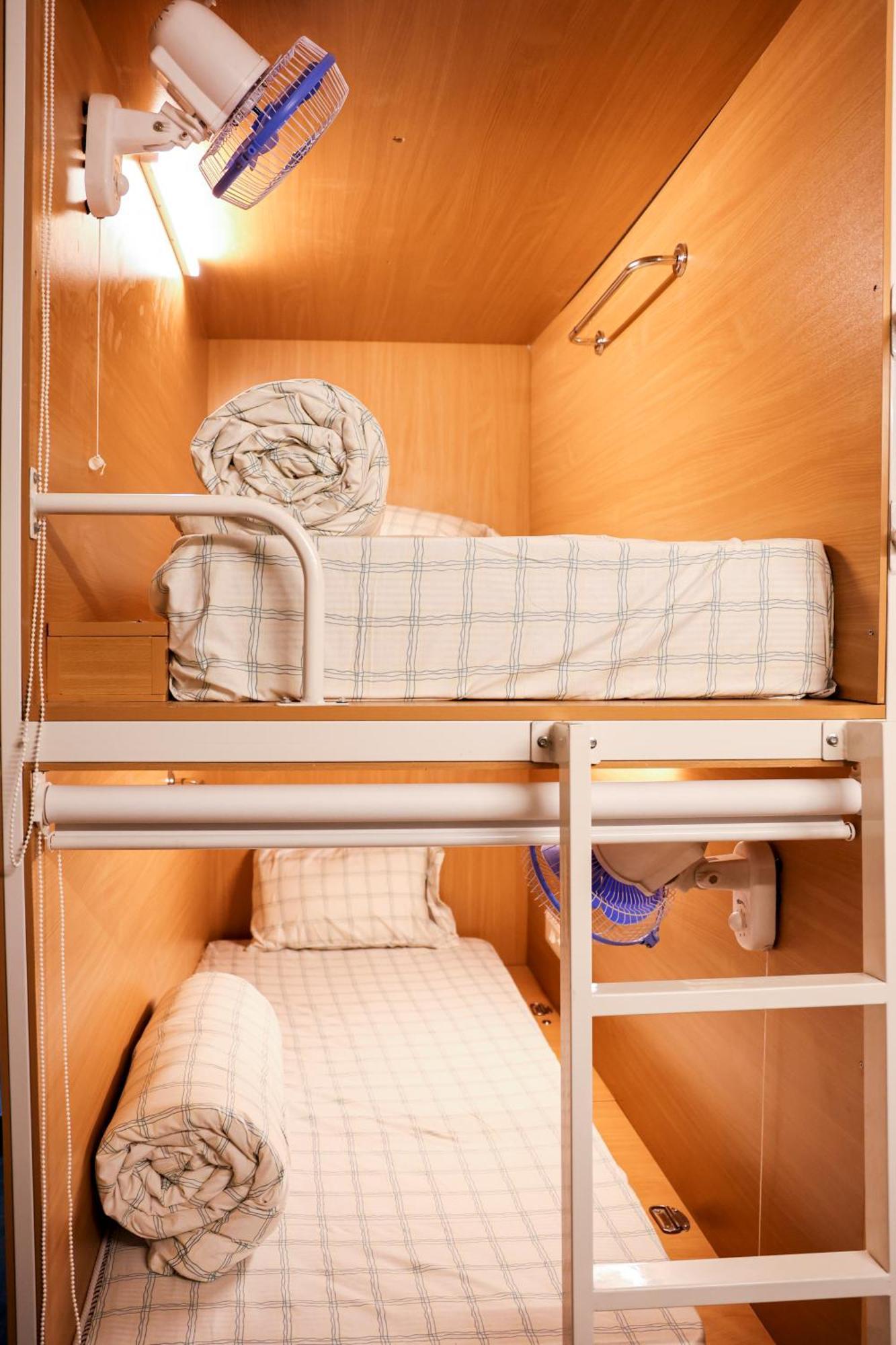 Urban Nomads Pune Hostel Bagian luar foto