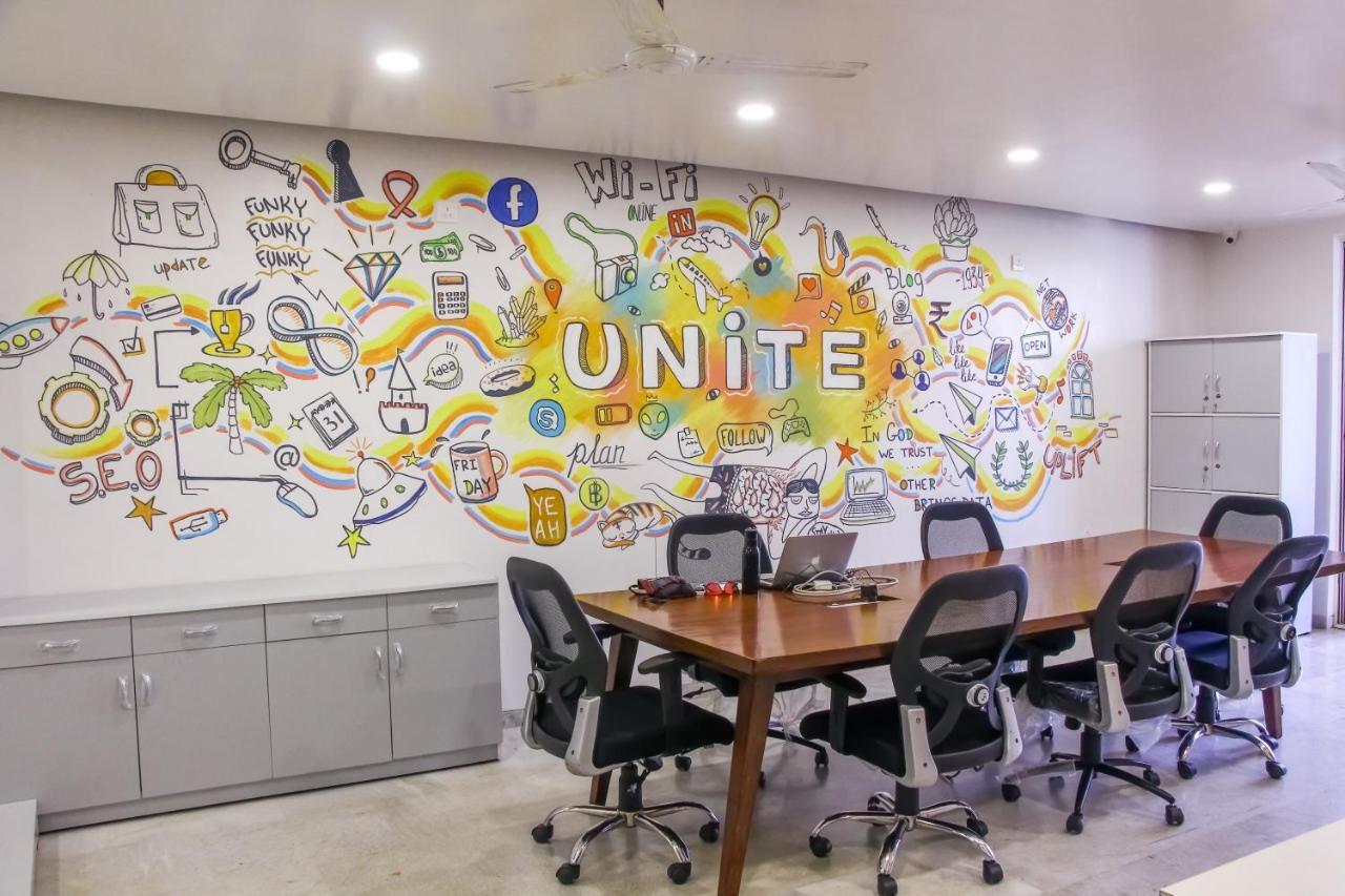 Urban Nomads Pune Hostel Bagian luar foto
