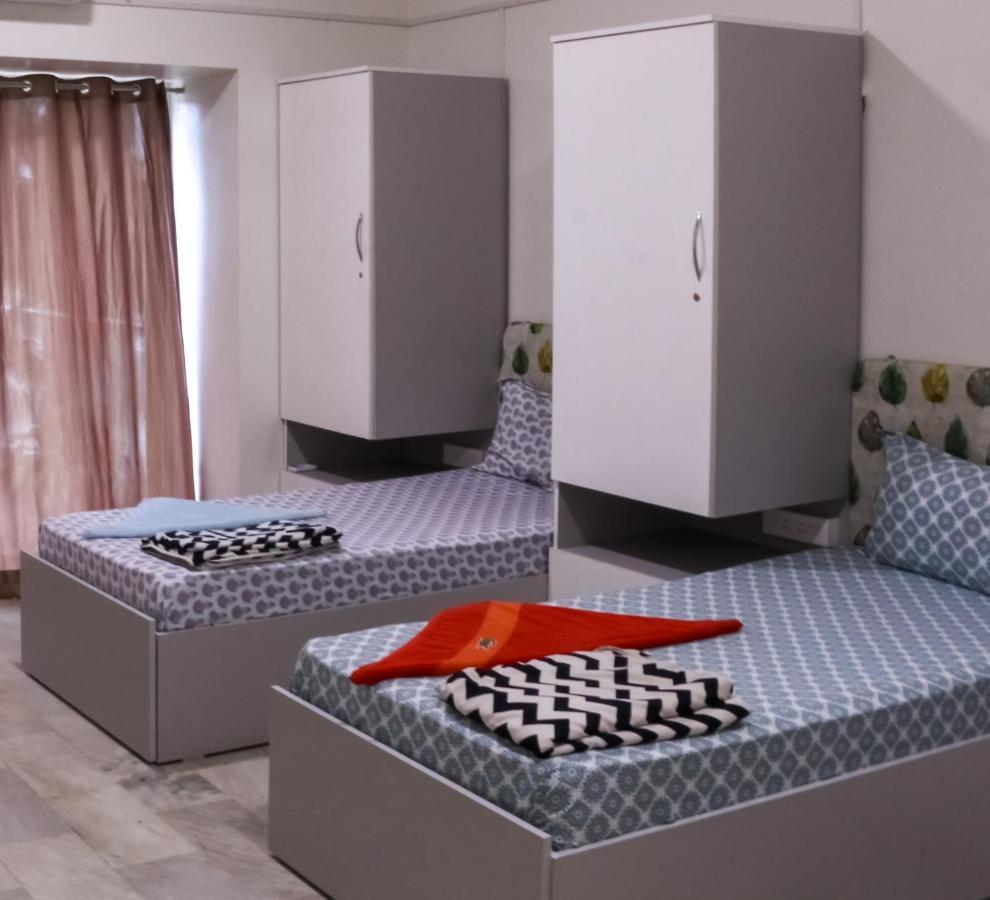 Urban Nomads Pune Hostel Bagian luar foto