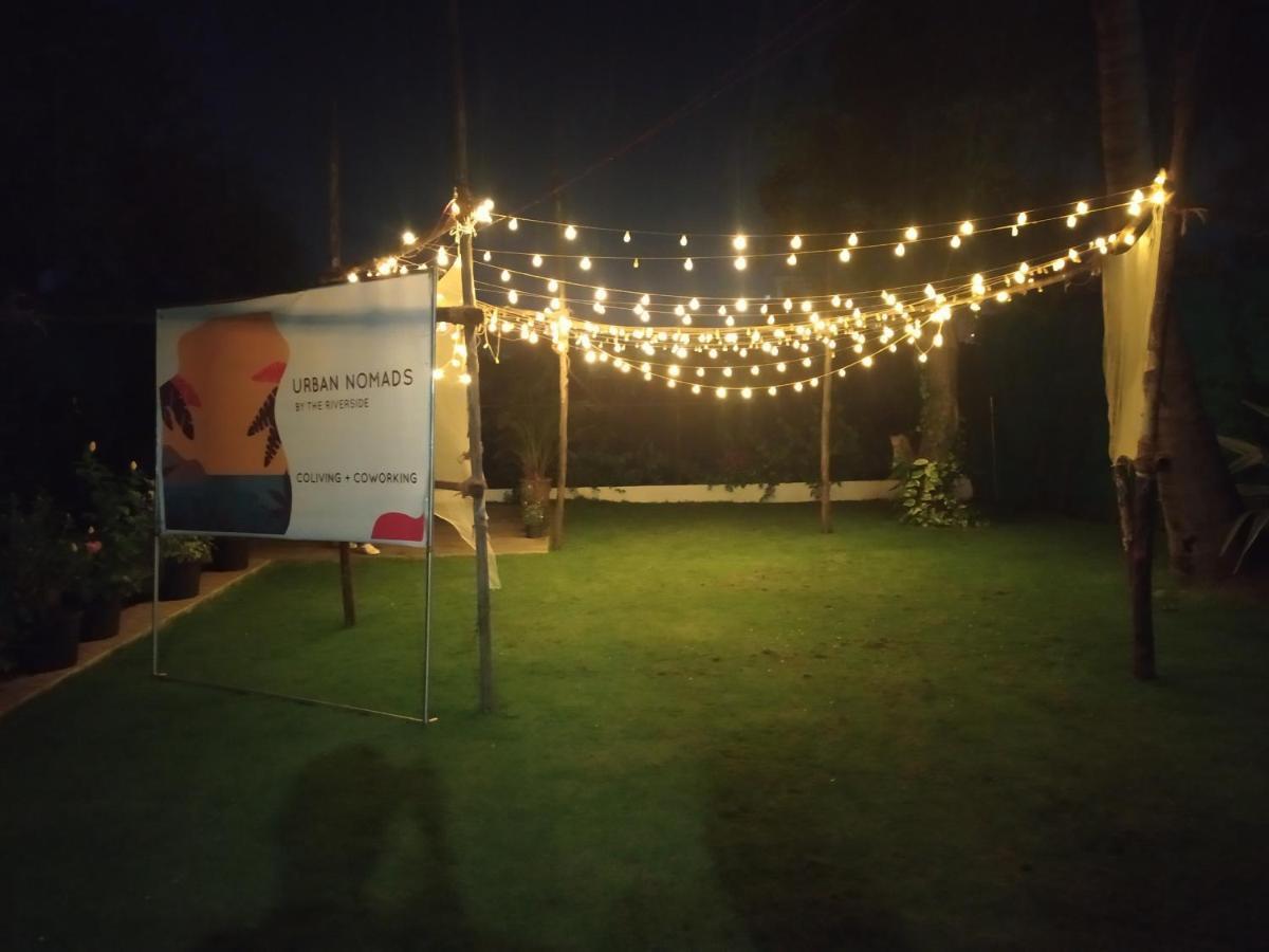 Urban Nomads Pune Hostel Bagian luar foto