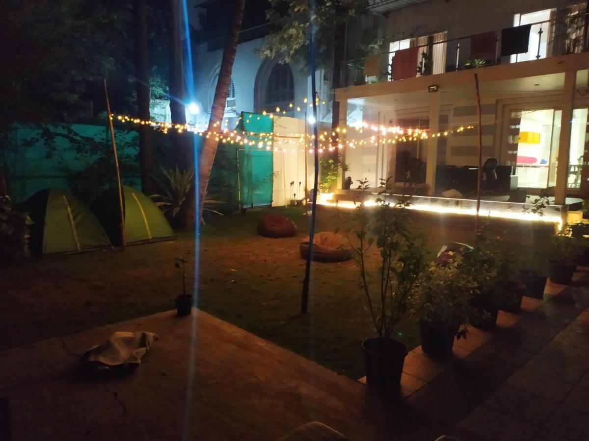Urban Nomads Pune Hostel Bagian luar foto