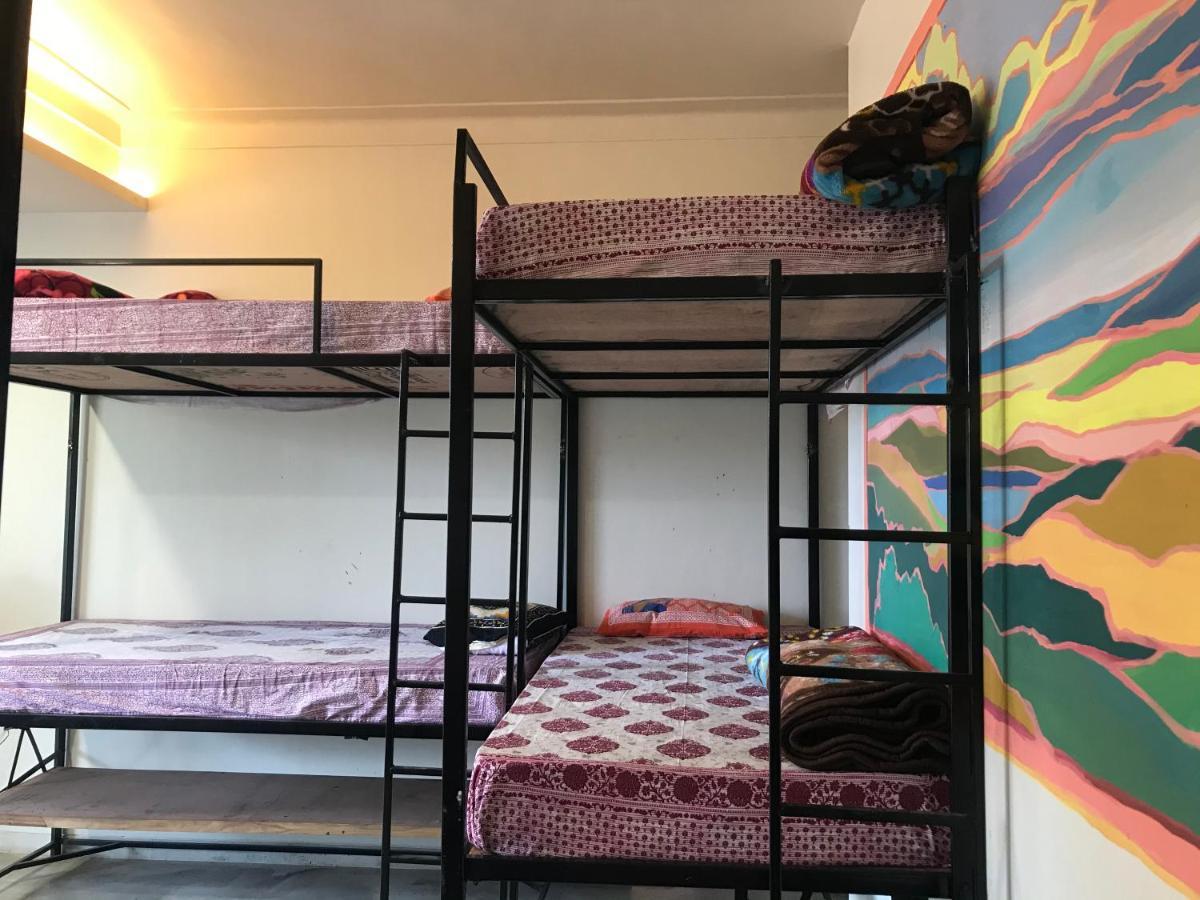 Urban Nomads Pune Hostel Bagian luar foto